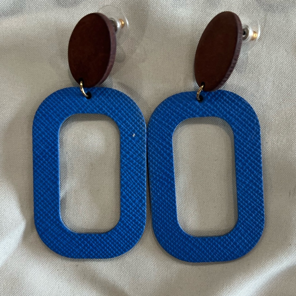 Nickel & Suede Bloch Earring